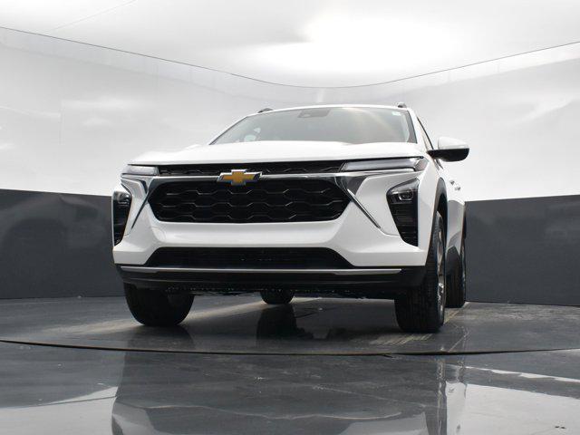 new 2025 Chevrolet Trax car, priced at $25,235