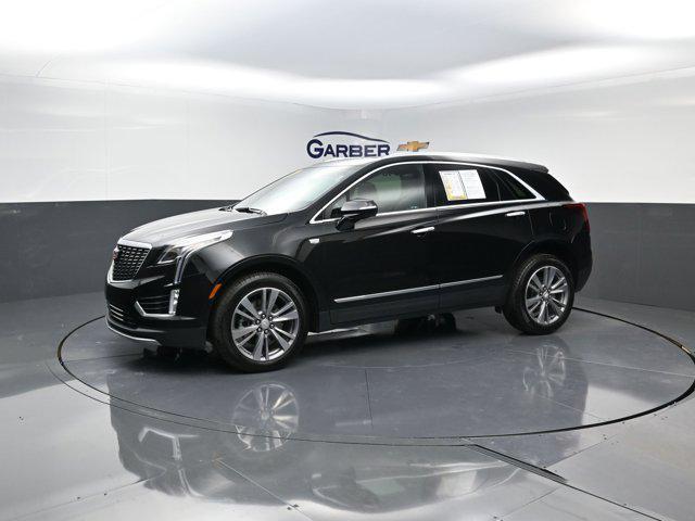 used 2025 Cadillac XT5 car, priced at $41,397