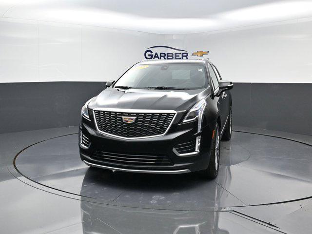 used 2025 Cadillac XT5 car, priced at $41,397