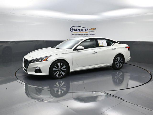 used 2022 Nissan Altima car, priced at $19,550