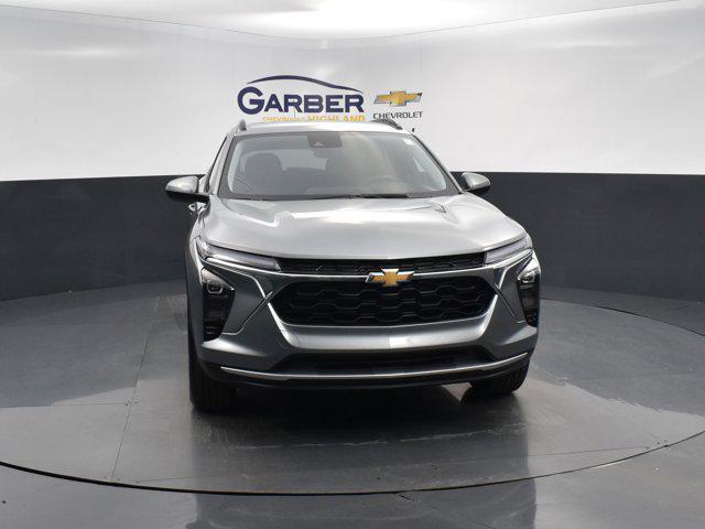 new 2025 Chevrolet Trax car, priced at $25,235