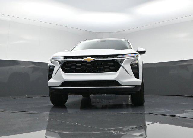 new 2025 Chevrolet Trax car, priced at $24,095
