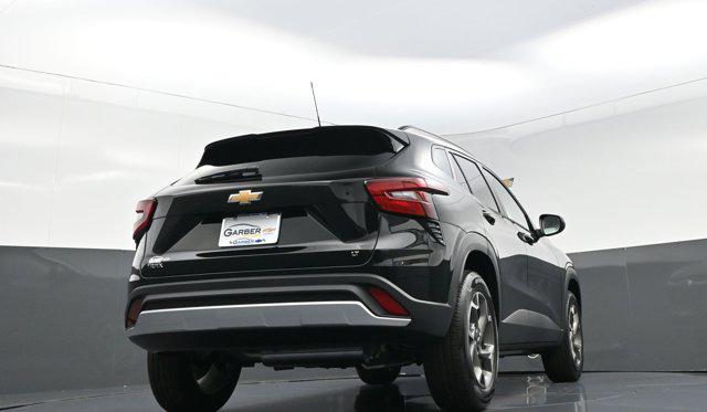 new 2025 Chevrolet Trax car, priced at $24,083