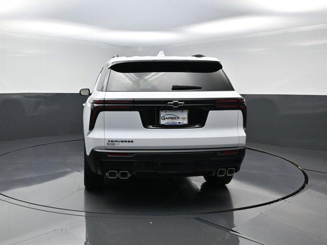 new 2026 Chevrolet Traverse car, priced at $44,196