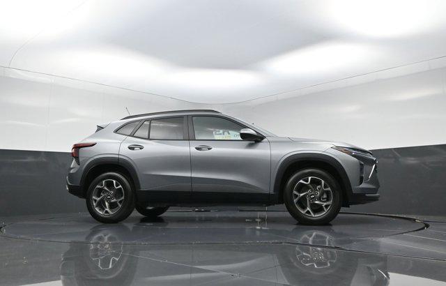 new 2025 Chevrolet Trax car, priced at $23,188