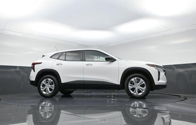 new 2025 Chevrolet Trax car, priced at $22,145