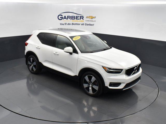 used 2019 Volvo XC40 car, priced at $17,500