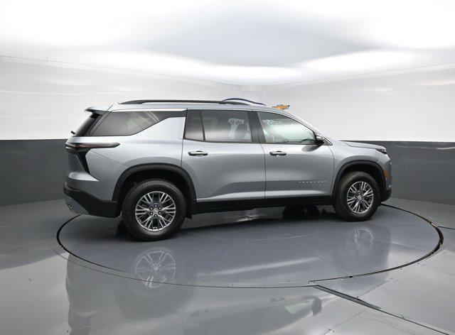 new 2025 Chevrolet Traverse car, priced at $41,560