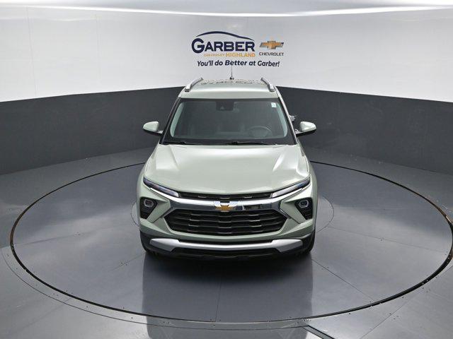 new 2026 Chevrolet TrailBlazer car, priced at $25,902