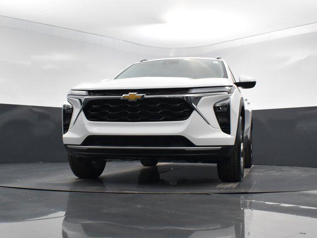 new 2025 Chevrolet Trax car, priced at $24,735