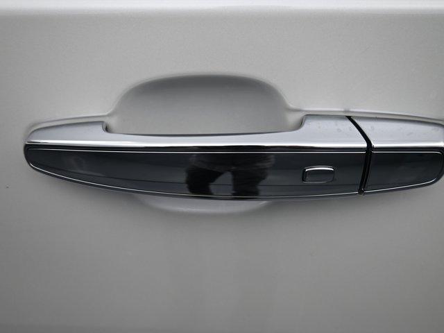 used 2024 Chevrolet Traverse car, priced at $45,484