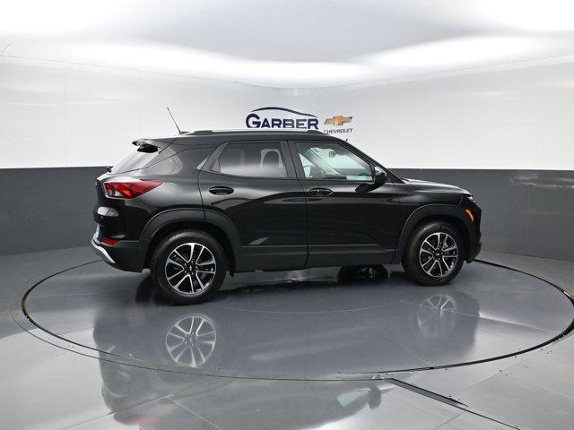 new 2026 Chevrolet TrailBlazer car, priced at $27,928