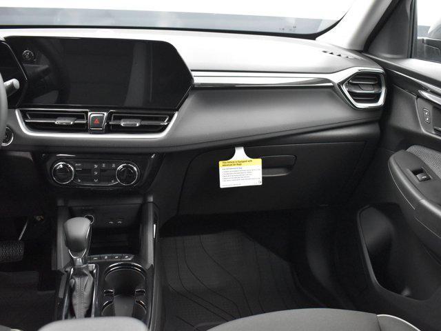 new 2025 Chevrolet TrailBlazer car, priced at $27,616