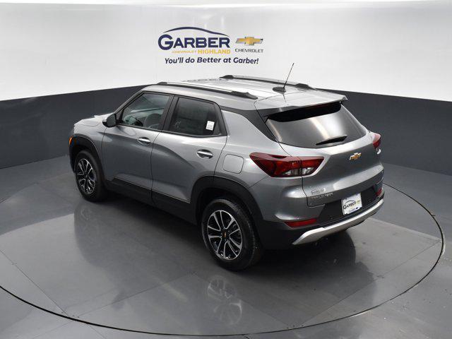 new 2025 Chevrolet TrailBlazer car, priced at $27,616