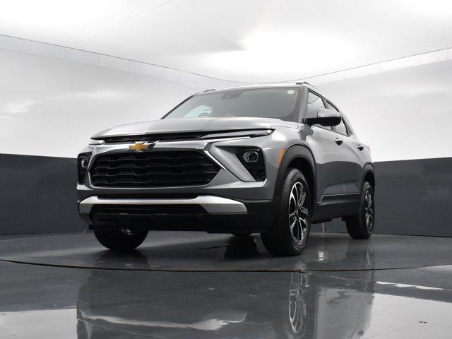 new 2025 Chevrolet TrailBlazer car, priced at $27,616