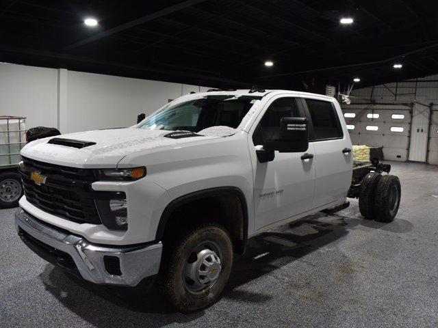 new 2025 Chevrolet Silverado 3500 car, priced at $63,893