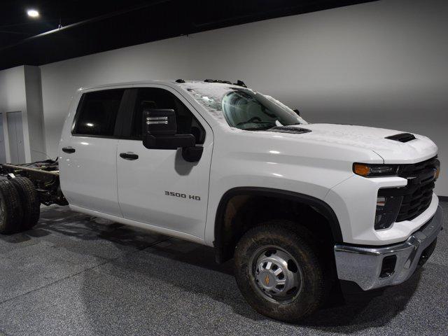 new 2025 Chevrolet Silverado 3500 car, priced at $63,893