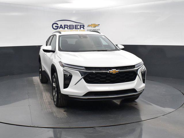 new 2025 Chevrolet Trax car, priced at $25,235