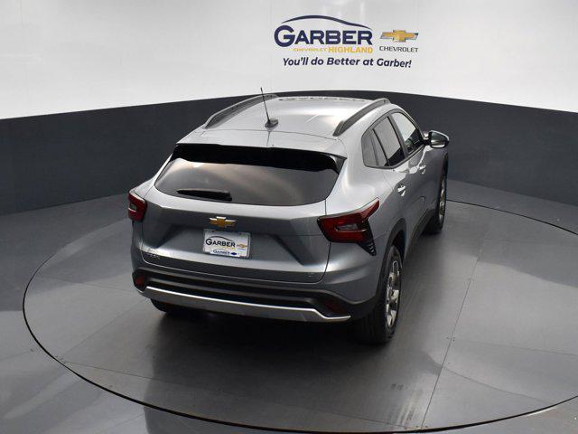 new 2025 Chevrolet Trax car, priced at $24,735