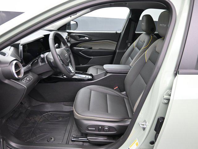 new 2025 Chevrolet Trax car, priced at $26,943