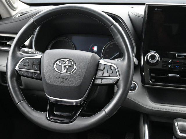 used 2020 Toyota Highlander car, priced at $30,350