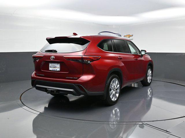 used 2020 Toyota Highlander car, priced at $30,350