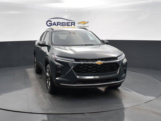 new 2025 Chevrolet Trax car, priced at $24,135