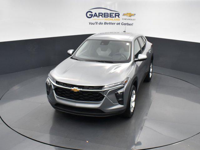 new 2025 Chevrolet Trax car, priced at $22,740