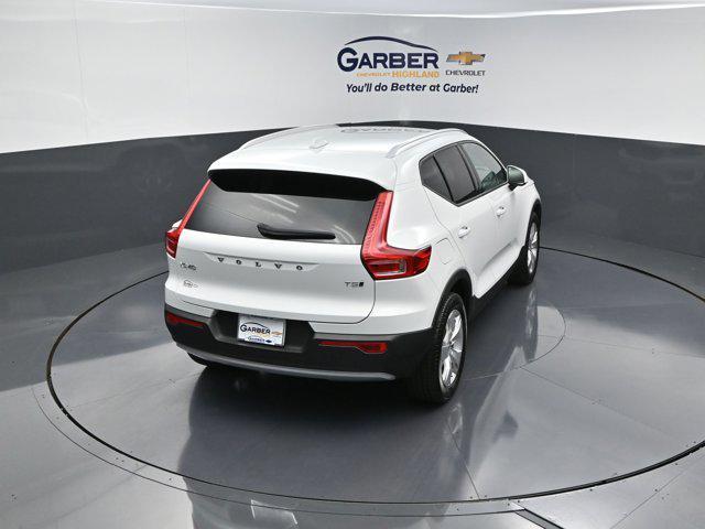 used 2020 Volvo XC40 car, priced at $21,950