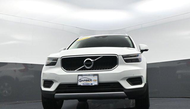 used 2020 Volvo XC40 car, priced at $21,950