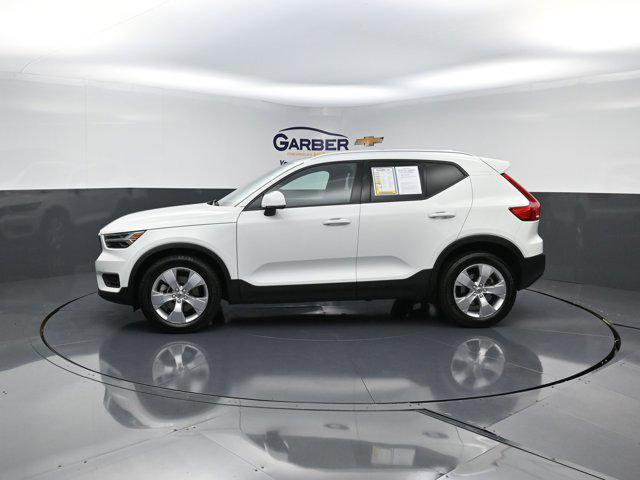 used 2020 Volvo XC40 car, priced at $21,950