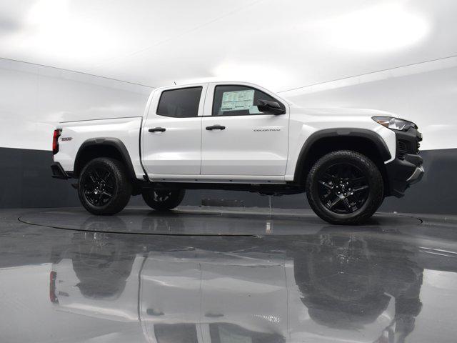 new 2024 Chevrolet Colorado car, priced at $39,970