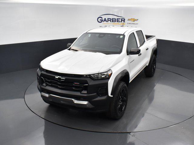 new 2024 Chevrolet Colorado car, priced at $39,970