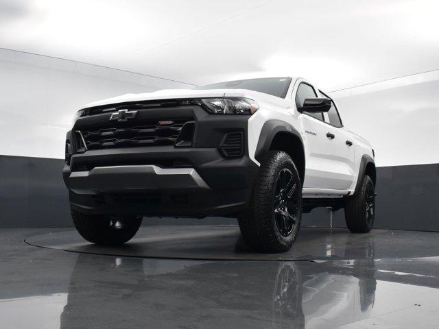 new 2024 Chevrolet Colorado car, priced at $39,970