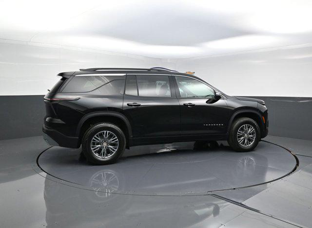 new 2025 Chevrolet Traverse car, priced at $41,560