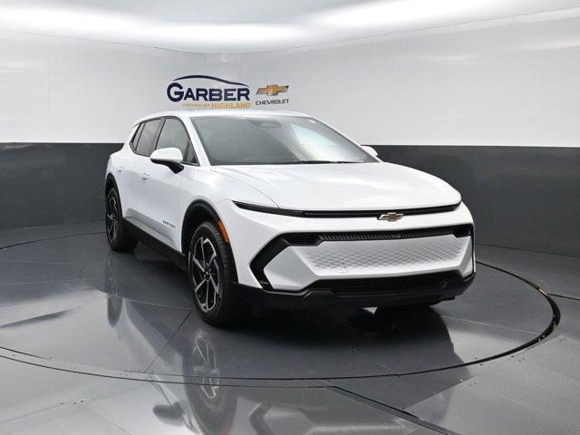 new 2026 Chevrolet Equinox EV car, priced at $33,605
