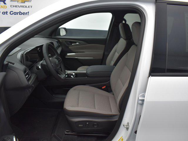new 2025 Chevrolet Traverse car, priced at $44,730