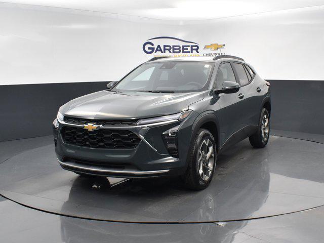 new 2025 Chevrolet Trax car, priced at $25,235