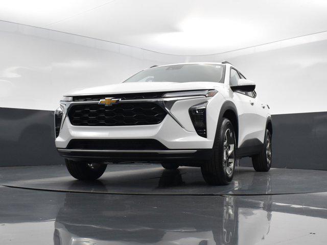 new 2025 Chevrolet Trax car, priced at $25,235