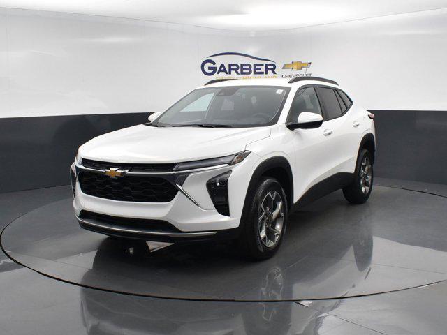 new 2025 Chevrolet Trax car, priced at $24,735