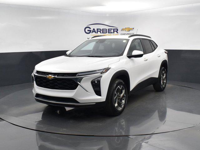 new 2025 Chevrolet Trax car, priced at $24,735