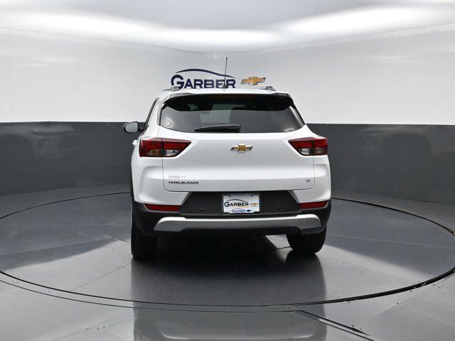 new 2026 Chevrolet TrailBlazer car, priced at $27,928