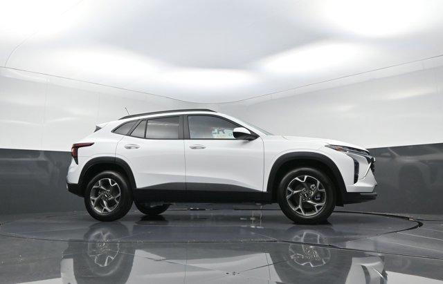 new 2025 Chevrolet Trax car, priced at $23,188