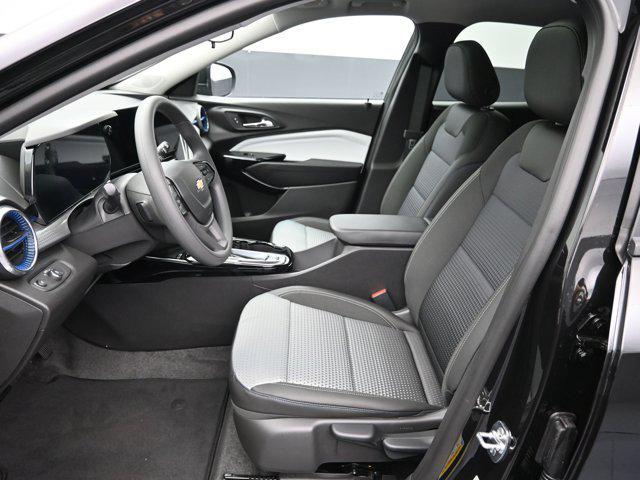 new 2025 Chevrolet Trax car, priced at $24,083