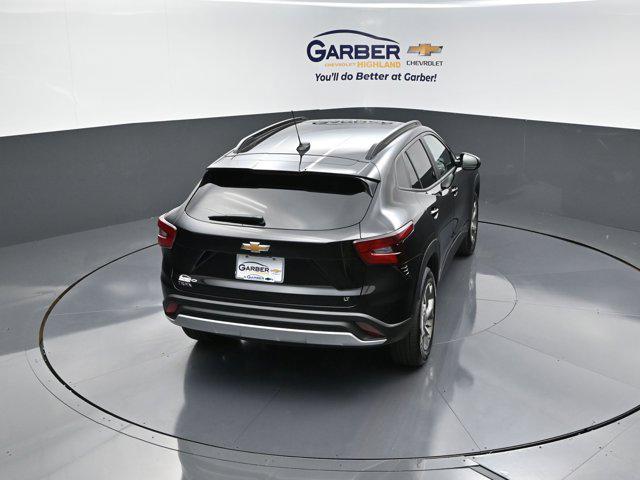 new 2025 Chevrolet Trax car, priced at $24,083