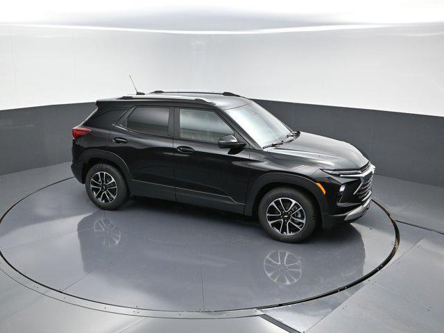 new 2025 Chevrolet TrailBlazer car, priced at $25,990