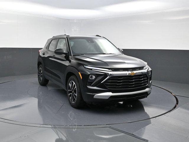 new 2025 Chevrolet TrailBlazer car, priced at $25,990