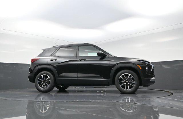 new 2025 Chevrolet TrailBlazer car, priced at $25,990