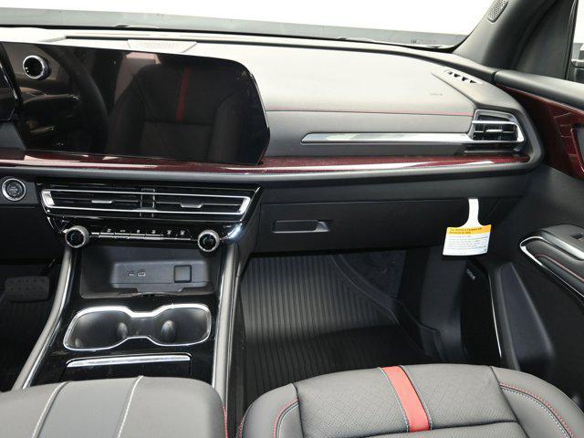 new 2025 Chevrolet Traverse car, priced at $59,460