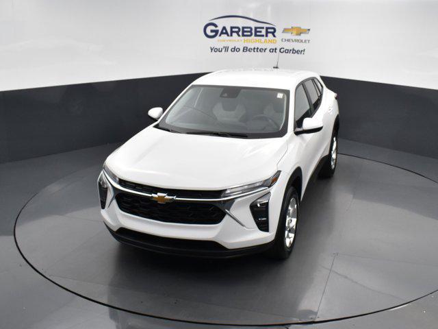 new 2025 Chevrolet Trax car, priced at $22,740